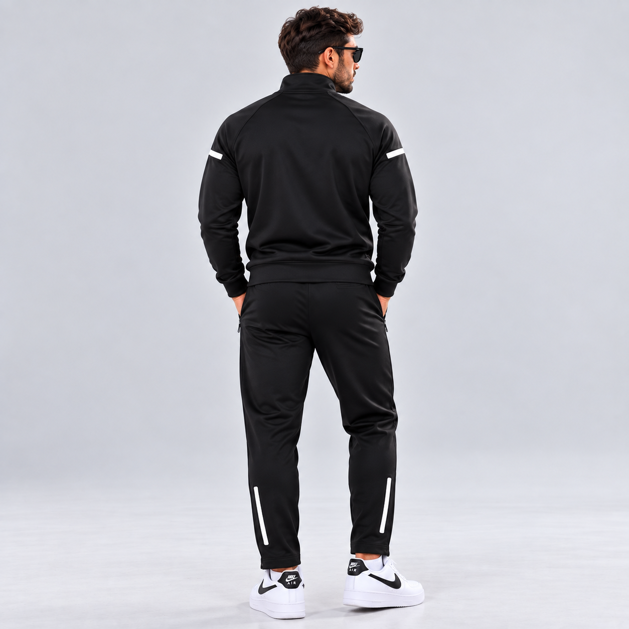 İthal Seri Siyah Beyaz Şeritli Fermuarlı Eşofman Takımı